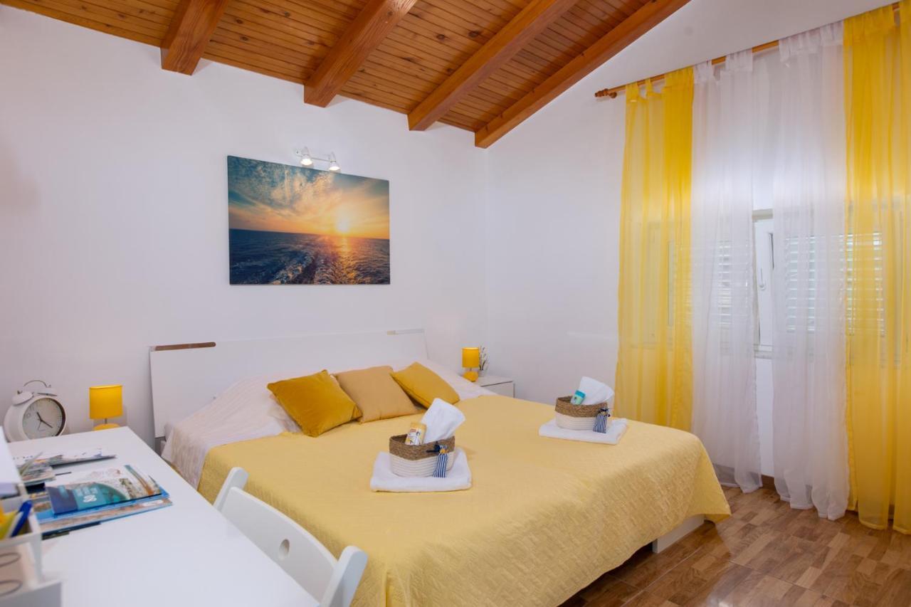 The Rooftop Apartment Punat Exterior foto